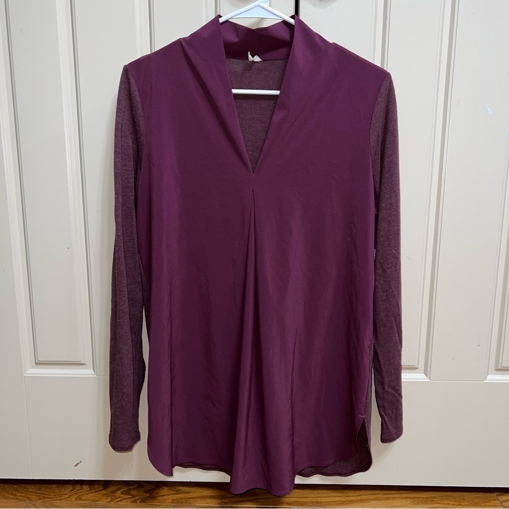 Lucy Burgundy Transcend V-Neck Relaxed Fit Wool Blend Long Sleeve Shirt Size M